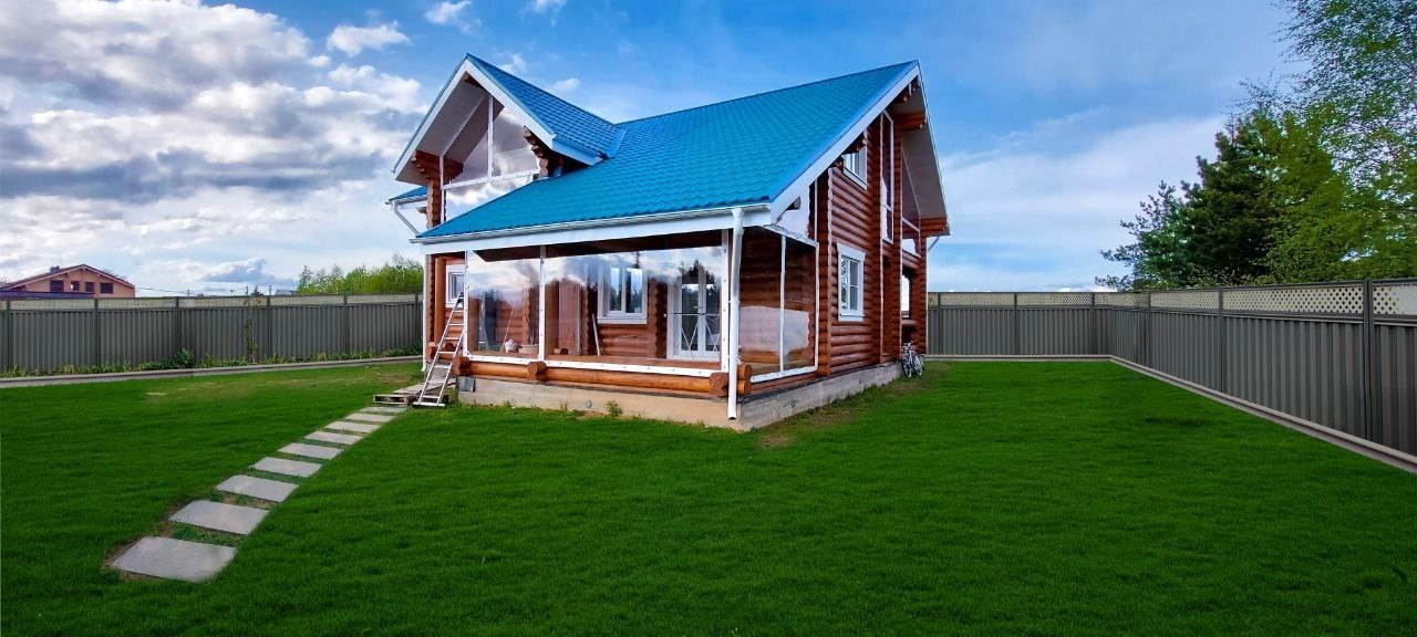 Мягкие окна на веранде загородного дома в Краснознаменске